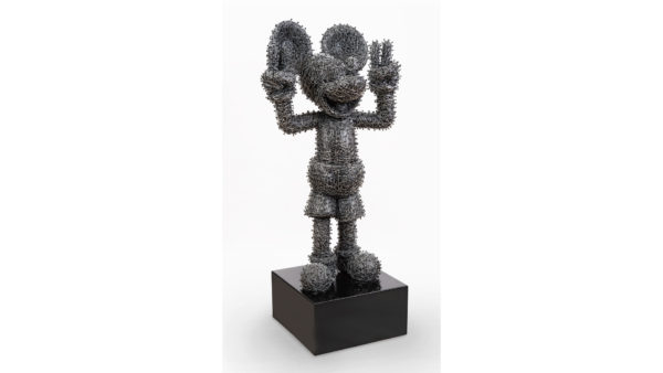 Cuenot statue en forme de Mickey noir